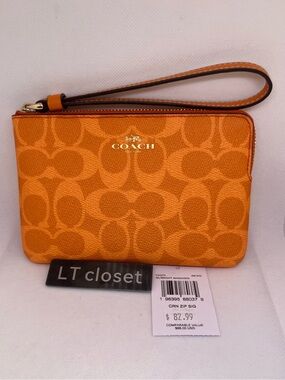 New COACH Corner Zip Wristlet Pouch Wallet AUTHENTIC Orange w Gold Hardware
